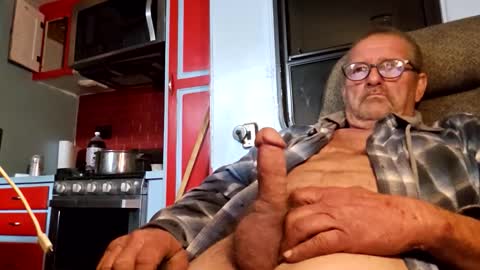 alwayshard4u1 online show from April 27, 2026, 7:06 am