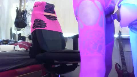 HoneyMelonGuy online show from November 14, 2025, 10:03 am