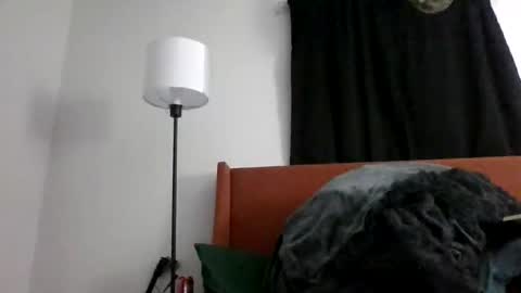 Alyce in Wonderland online show from May 28, 2026, 9:39 am