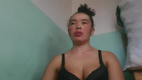 alypierette online show from April 1, 2026, 6:14 am