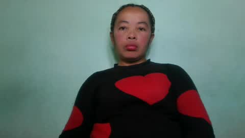 Snapshot of alypierette chatting on June 25, 2026, 7:02 am alypierette online show from June 25, 2026, 7:02 am