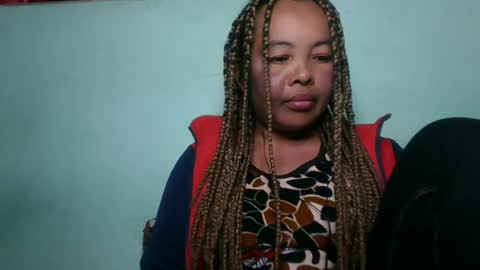 Snapshot of alypierette chatting on July 9, 2026, 6:45 pm alypierette online show from July 9, 2026, 6:45 pm