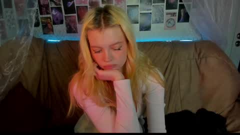 Alysa   7GMT  online show from March 19, 2026, 1:31 am