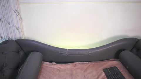 Snapshot of alyssa_joness chatting on June 23, 2026, 4:32 am alyssa_joness online show from June 23, 2026, 4:32 am