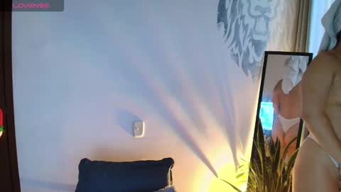 Snapshot of alyssia_wolds_1 chatting on September 23, 2025, 10:40 am alyssia wolds online show from September 23, 2025, 10:40 am