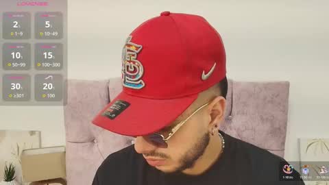 Snapshot of amadeo_wild chatting on October 31, 2025, 11:44 am Amadeo Wild online show from October 31, 2025, 11:44 am