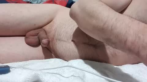 Snapshot of amadeusz chatting on October 21, 2025, 10:43 pm amadeusz online show from October 21, 2025, 10:43 pm