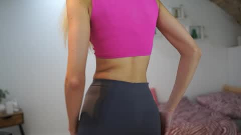 Snapshot of amai__liu chatting on September 27, 2025, 11:48 am Amai Liu online show from September 27, 2025, 11:48 am