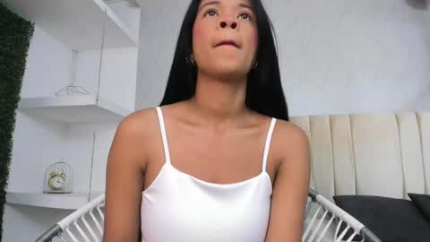 Snapshot of amaia_baez chatting on February 9, 2025, 7:30 pm AMAIA online show from February 9, 2025, 7:30 pm