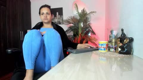 anny online show from March 11, 2026, 3:23 am