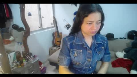 Snapshot of amaia_t chatting on June 5, 2026, 1:06 pm Amaia online show from June 5, 2026, 1:06 pm