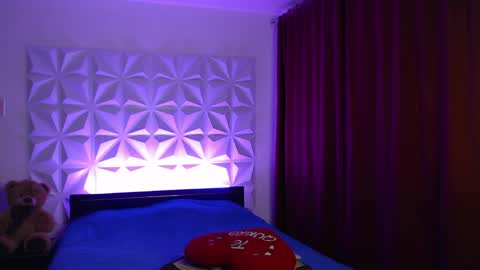 Snapshot of amalett chatting on April 7, 2026, 11:37 pm Amalett online show from April 7, 2026, 11:37 pm