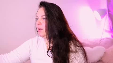 amalia_minkxx online show from November 16, 2025, 4:07 am