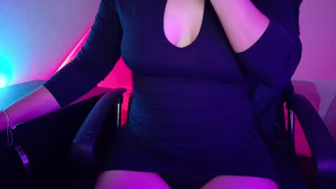 Snapshot of amalia_rosse_ chatting on June 13, 2026, 12:30 am Amalia Im Back See you soon this January 7 at 10 pm Colombia time online show from June 13, 2026, 12:30 am