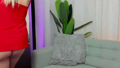 Snapshot of amalialexi chatting on February 15, 2025, 2:37 am Amalia online show from February 15, 2025, 2:37 am