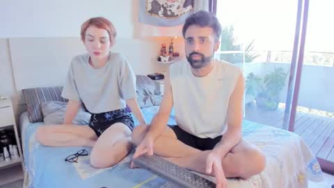 Amancay online show from November 24, 2025, 9:03 pm