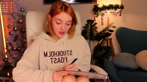 Snapshot of amanda__fox chatting on December 21, 2024, 8:07 am Amanda fox online show from December 21, 2024, 8:07 am