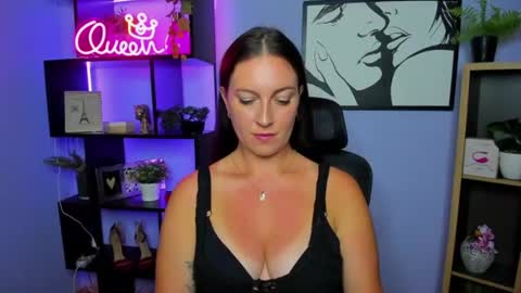 Amanda online show from June 11, 2026, 1:53 pm