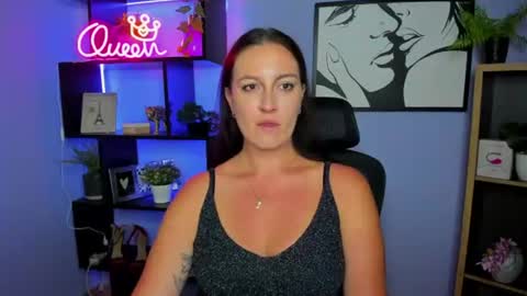 Amanda online show from June 24, 2026, 1:43 pm