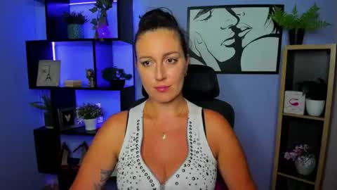Amanda online show from July 21, 2026, 2:08 pm