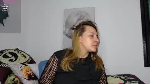 amanda_ferrer online show from July 17, 2026, 12:23 pm