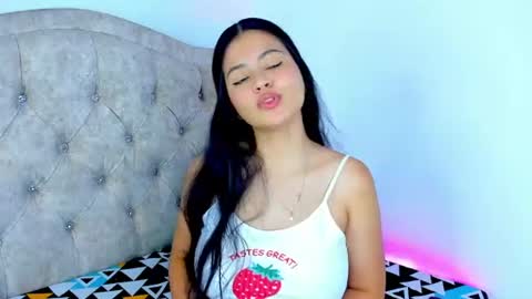 Snapshot of amanda_lorense chatting on June 20, 2026, 3:42 am Thalia online show from June 20, 2026, 3:42 am