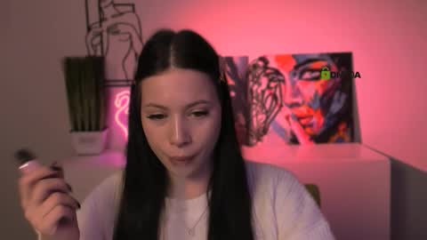 Ami  online show from November 21, 2025, 5:44 pm