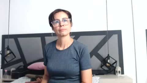 Snapshot of amanda_ramirez chatting on July 4, 2026, 8:04 pm amanda_ramirez online show from July 4, 2026, 8:04 pm