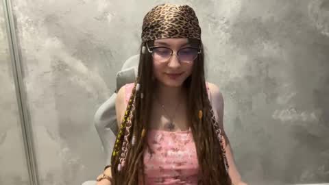 Amanda online show from March 15, 2026, 9:26 am