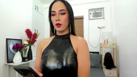 amandaleon online show from February 23, 2025, 12:48 pm