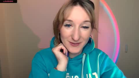 Snapshot of amandasentin chatting on October 5, 2025, 8:12 am Amanda online show from October 5, 2025, 8:12 am