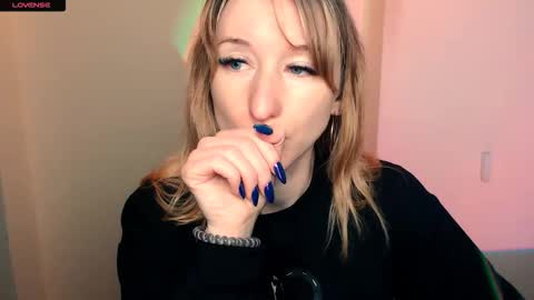 Snapshot of amandasentin chatting on October 13, 2025, 7:08 am Amanda online show from October 13, 2025, 7:08 am