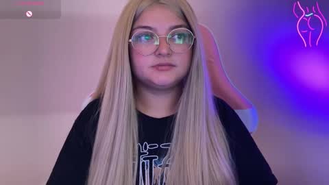 Amandha online show from February 18, 2025, 6:04 pm