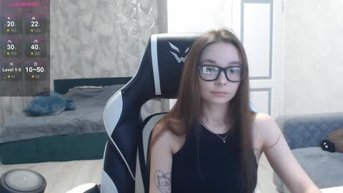 Mila online show from January 23, 2025, 1:13 pm