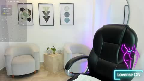 amara foxx online show from March 25, 2026, 11:11 pm