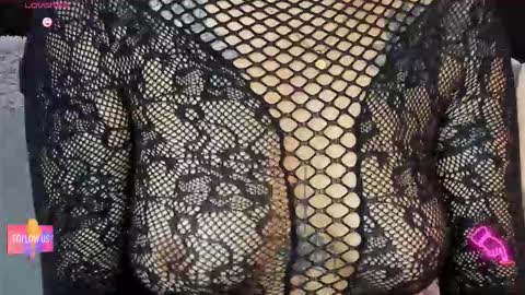 Snapshot of amara_vause chatting on September 10, 2025, 12:10 am - A M A R A - online show from September 10, 2025, 12:10 am