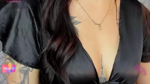 Snapshot of amara_vause chatting on September 11, 2025, 1:06 am - A M A R A - online show from September 11, 2025, 1:06 am