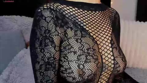 Snapshot of amara_vause chatting on October 18, 2025, 10:32 pm - A M A R A - online show from October 18, 2025, 10:32 pm