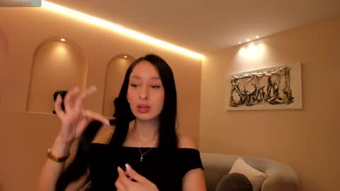 Amara Di online show from April 17, 2026, 11:13 am