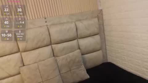 amarahanks_ online show from December 21, 2025, 5:20 pm