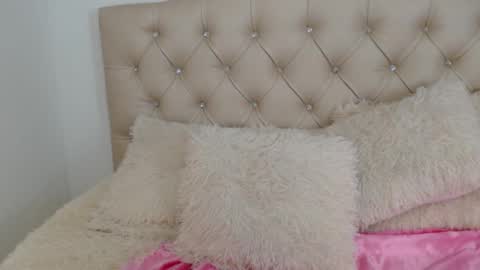 Amaranta online show from February 6, 2025, 4:03 pm