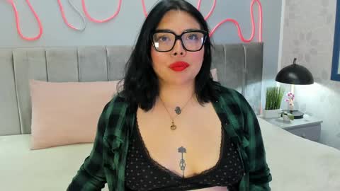 Amariss online show from April 25, 2026, 7:33 pm