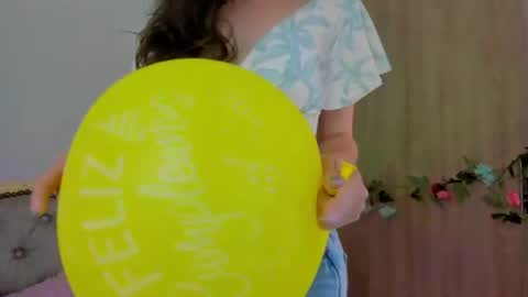 Snapshot of amatista_4 chatting on June 13, 2026, 7:23 pm Amatista online show from June 13, 2026, 7:23 pm
