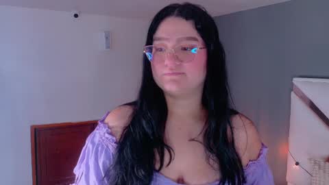 Snapshot of amatistasky__ chatting on May 1, 2026, 11:37 am AMATISTA online show from May 1, 2026, 11:37 am