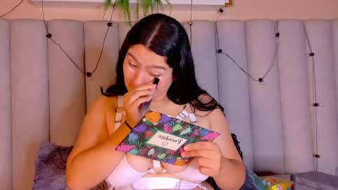 Snapshot of amatistasky__ chatting on May 12, 2026, 11:40 am AMATISTA online show from May 12, 2026, 11:40 am