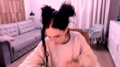 Izza online show from March 16, 2026, 11:58 am