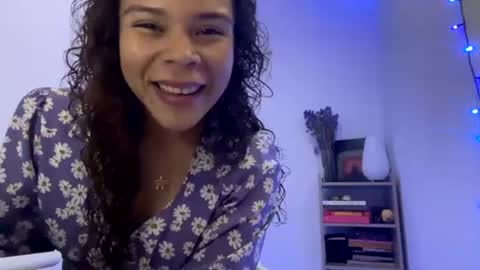 Snapshot of amazoniacaramel chatting on June 13, 2026, 12:19 am Sonie online show from June 13, 2026, 12:19 am