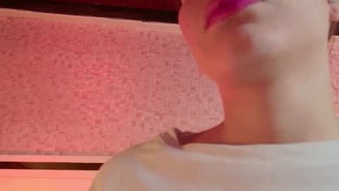 Snapshot of ambar_rosse25 chatting on November 19, 2025, 11:32 am Julieta online show from November 19, 2025, 11:32 am