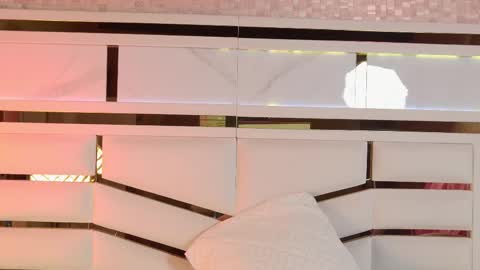 Snapshot of ambar_rosse25 chatting on December 1, 2025, 11:48 am Julieta online show from December 1, 2025, 11:48 am