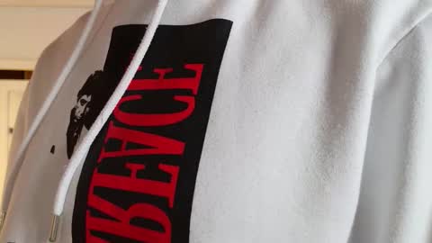 Snapshot of ambar_rosse25 chatting on January 13, 2026, 11:48 am Julieta online show from January 13, 2026, 11:48 am